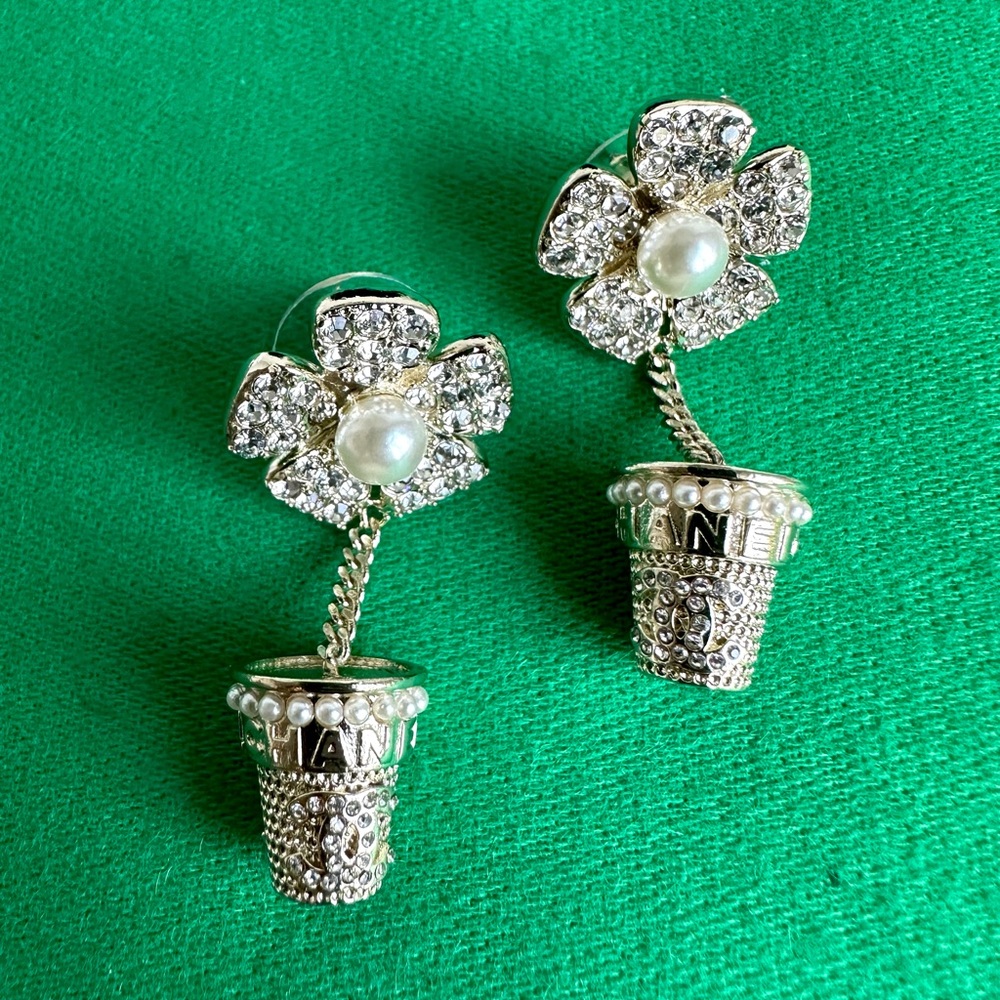 Chanel Flowerpot earrings / earstuds collection 2023